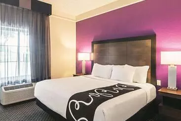 Отель La Quinta By Wyndham Denver Airport Dia