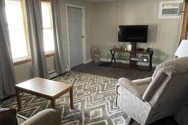 Otel Lakeshor Motor Inn