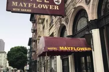 בית מלון כפרי Mayflower