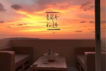 هتل آپارتمان Terra Kriola