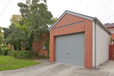 Rose Cottage   Historic Luxury