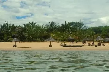 Hotel Isanga Bay