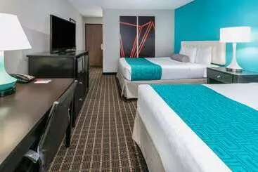 호텔 Howard Johnson By Wyndham Near Schlitterbahn