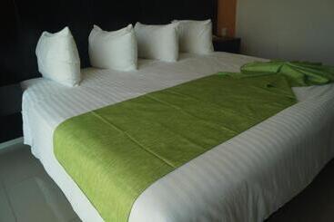 فندق Torres Eugenia