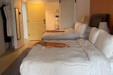 Отель Pikes Peak Paradise Bed And Breakfast