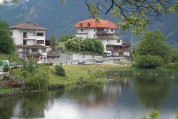 Hotel семеен хотел кристал