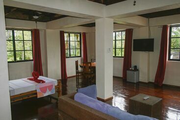 فندق Isla Hayahay Beach Resort And Restaurant