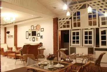 هتل The Secret Cliff Boutique Resort