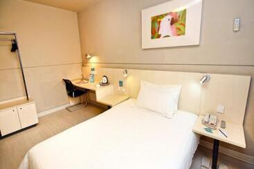 Hotel Jinjiang Inn Nanchang Bayi Square Ximazhuang