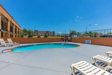 Отель Quality Inn