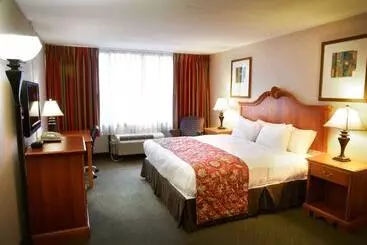 Hotell Ramada By Wyndham Triangle/quantico