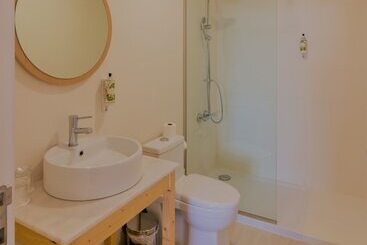 پانسیون O Poboa Guesthouse