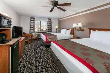 ホテル Ramada By Wyndham Oklahoma City Airport North