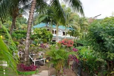 Evergreen Apartments