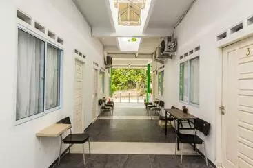 هتل Reddoorz Syariah Near Tanjung Pinang City Center