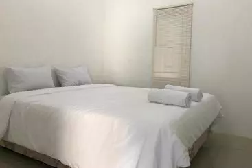 Hotel Oyo 2551 Dewi Residence 2