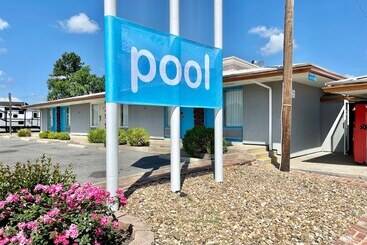 בית מלון כפרי Regency Inn Of Eddyville Kuttawa