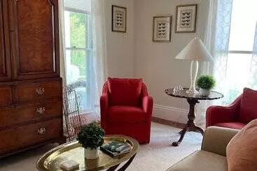 酒店 River House Inn