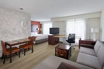 Residence Inn By Marriott Houston The Woodlands/lake Front Circle
