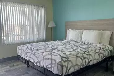 Royal Canadian Motel