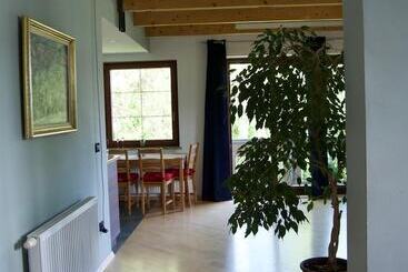 פנסיון Rudi Hiti S Guest House