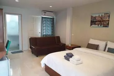 Aparthotel Aiyapach Inn