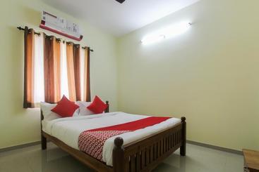 Hotell Oyo 46112 Nest Presidency