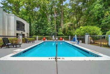 Bob Hotels Tallahassee   Boutique On Budget