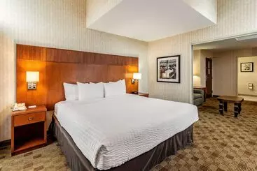 Clarion Hotel Portland International Airport