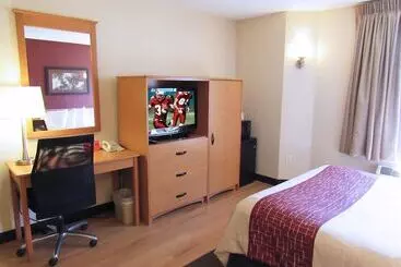 Отель Red Roof Inn Fargo  I94/ Medical Center