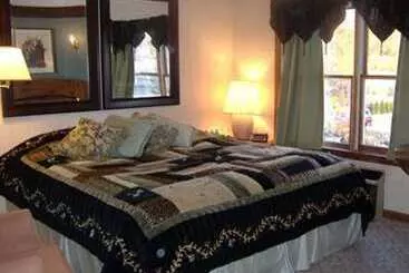 Hotel Sturbridge Country Inn