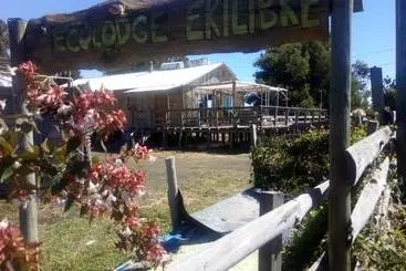 Bed and Breakfast Ekilibre Surf Eco Hostal