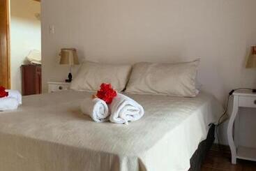 Otel Teanehi Bed & Breakfast