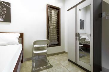 Hotel Oyo 2998 Tasha Kost