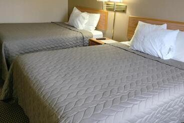 汽车旅馆  Magnuson Hotel Ironwood