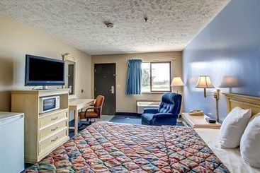 Мотель Rodeway Inn Central City