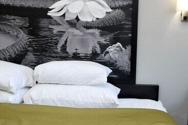 Motel Super 8 By Wyndham Burnham/lewistown