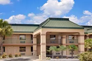 مُتل Super 8 By Wyndham Byron/south Macon