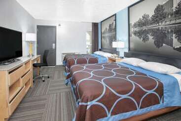 Motel Super 8 By Wyndham City Of Moore