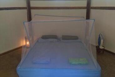 هاستل Little Nomads Eco Guesthouse