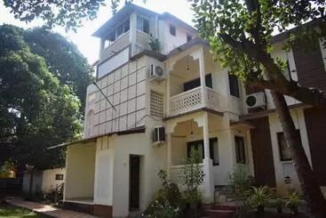 Pensão La Petite Guest House