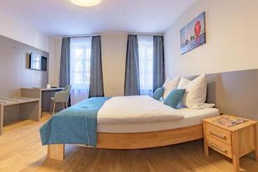 Пансион Gasthaus Adler Allmannsdorf