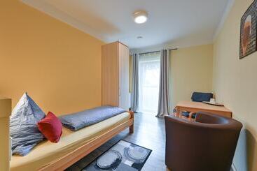 ペンション Rote Villa Fussen