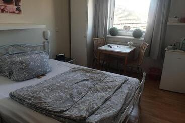 Rooming24, Kleine Pension