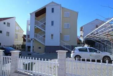 游客公寓 Apartments Markovic