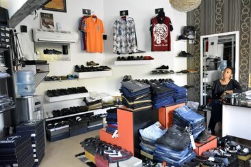 Golphins Suites And Hotels