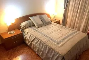 ツーリストアパートメント Spacious & Welcoming House In Madrigal De Las Altas Torres