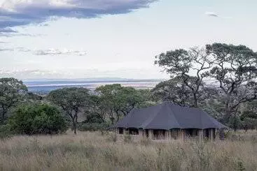 هتل Aurari Camp