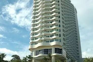 Hotel Expat's Nook Beach Resort