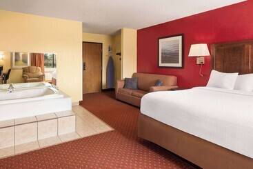 모텔 Baymont By Wyndham Cedar Rapids